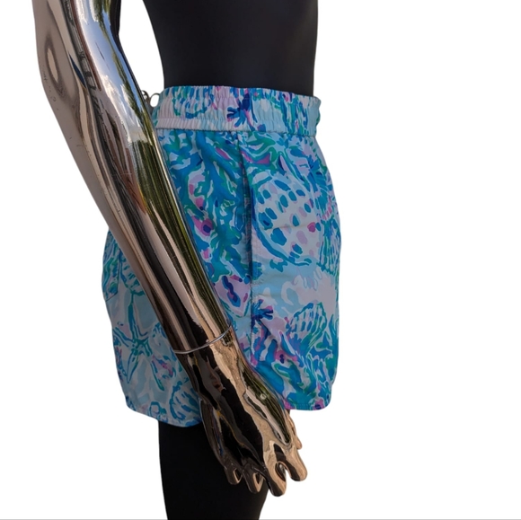 ⭐ Lilly Pulitzer SeaShell Ocean Theme Print Water Pull On Shorts - Picture 4 of 11